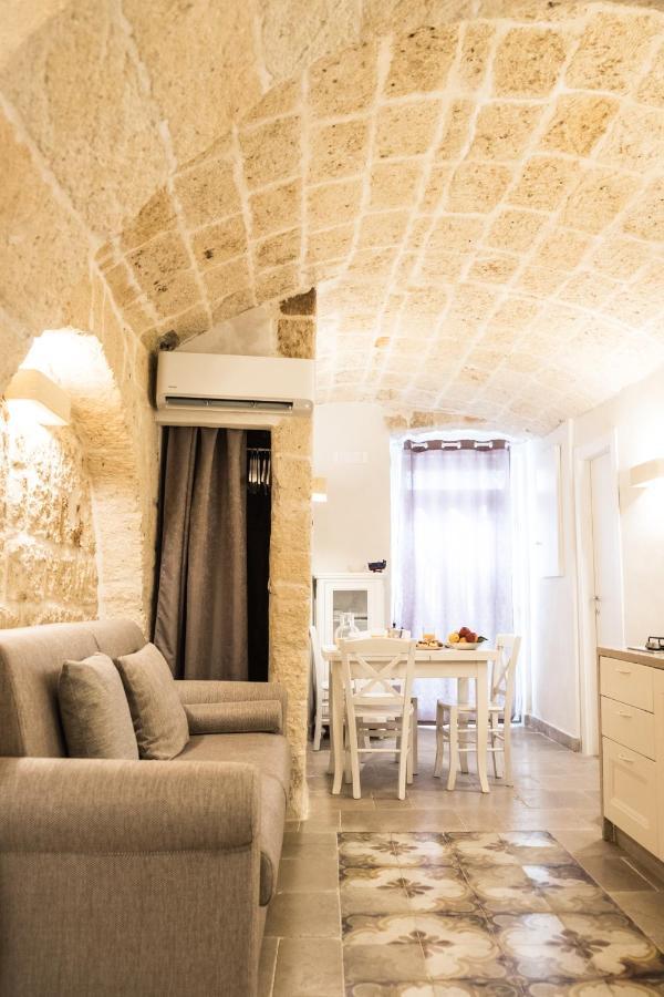 Dimore Del Borgo Antico - Il Sottano モノーポリ エクステリア 写真